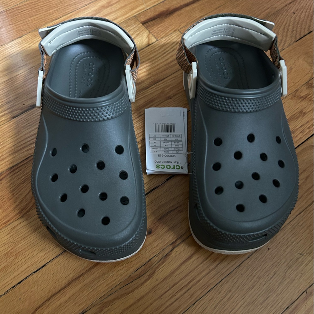crocs hiker xscape clog m6/w8 nwt